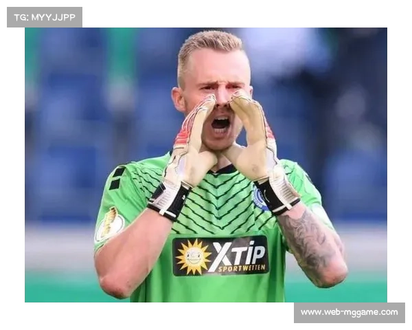 特写：布伦特福德门将拉亚单场贡献9次扑救，力保球门不失