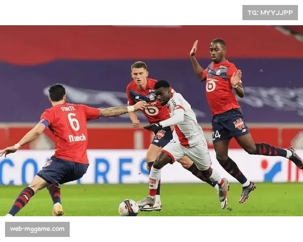 里昂2-0洛里昂：48%控球率下的高效进攻转换